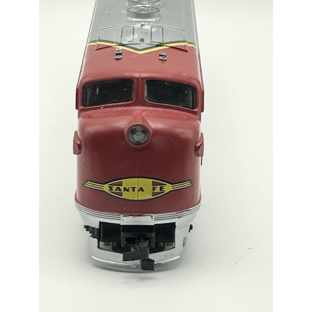 Model Power HO Scale Santa Fe Diesel Locomotive Engine Untested Read: SEE PHOTOS - Picture 10 of 12